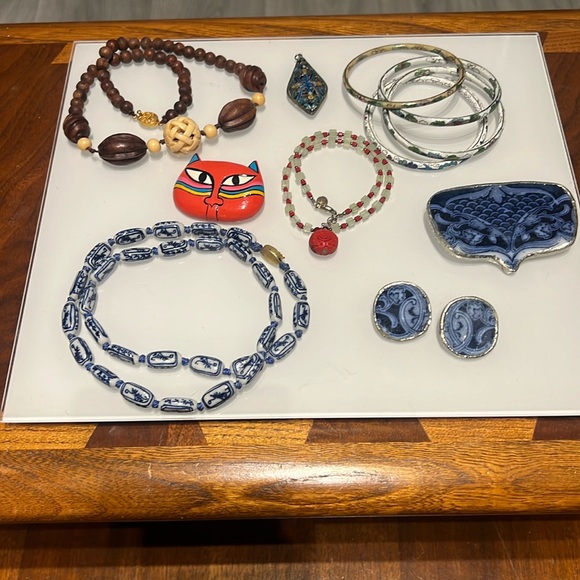 Jewelry - Vintage mix lot of jewelry Chinese cloisonne enamel ceramic blue white cinnabar